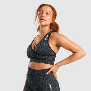Gymshark Adapt Animal Seamless Sports Bra - Black